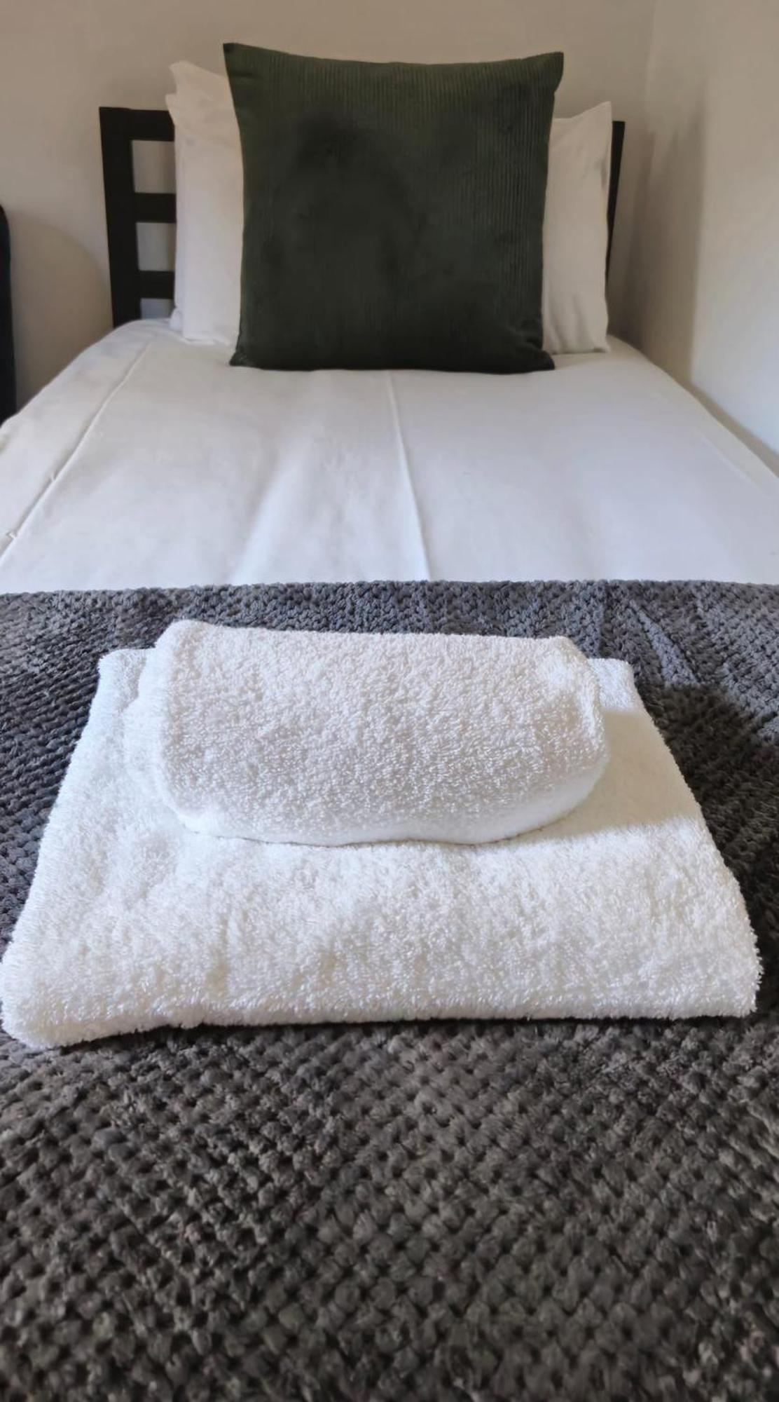 Montgomery Central Apartment 爱丁堡 外观 照片